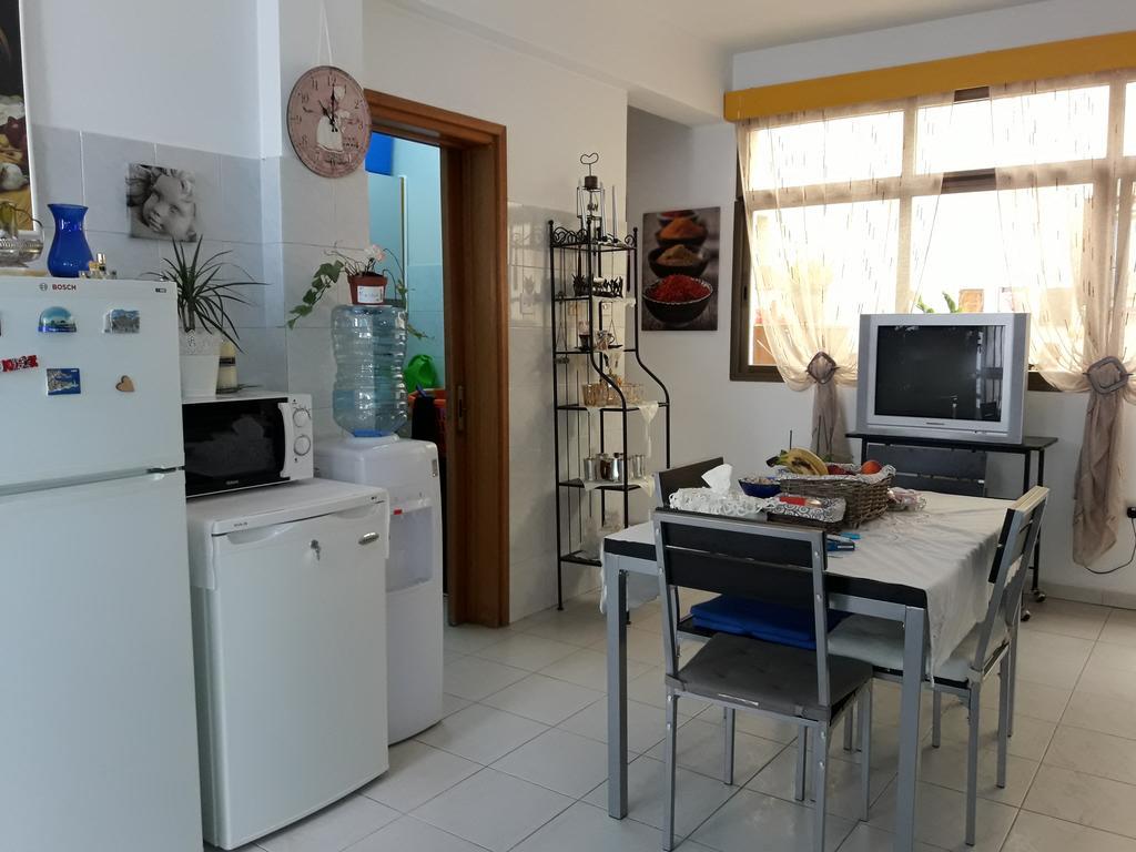 לימסול Shared Top 1St Floor Villa מראה חיצוני תמונה